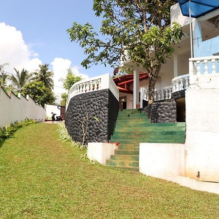 Blue Sky Hotel Mirissa Luaran gambar