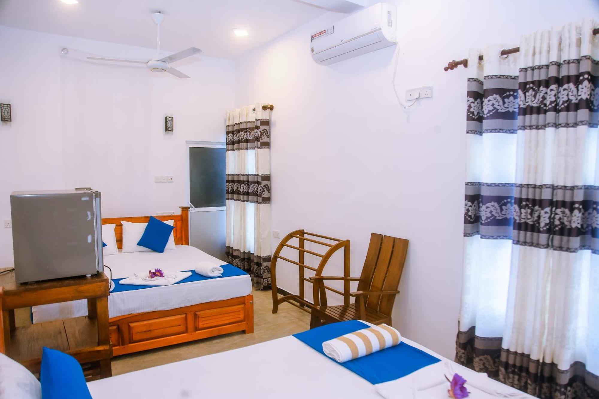 Blue Sky Hotel Mirissa Luaran gambar