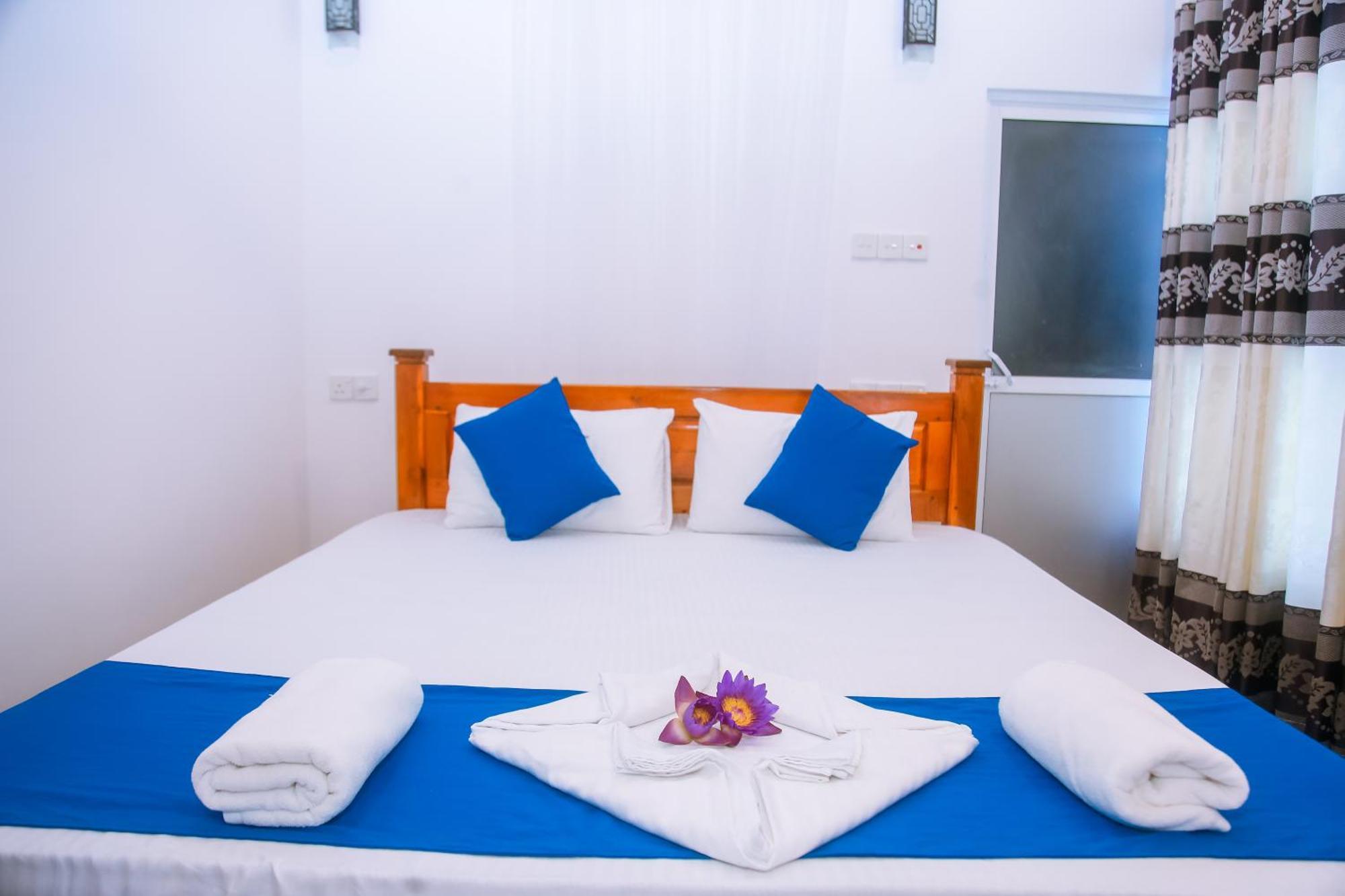 Blue Sky Hotel Mirissa Luaran gambar