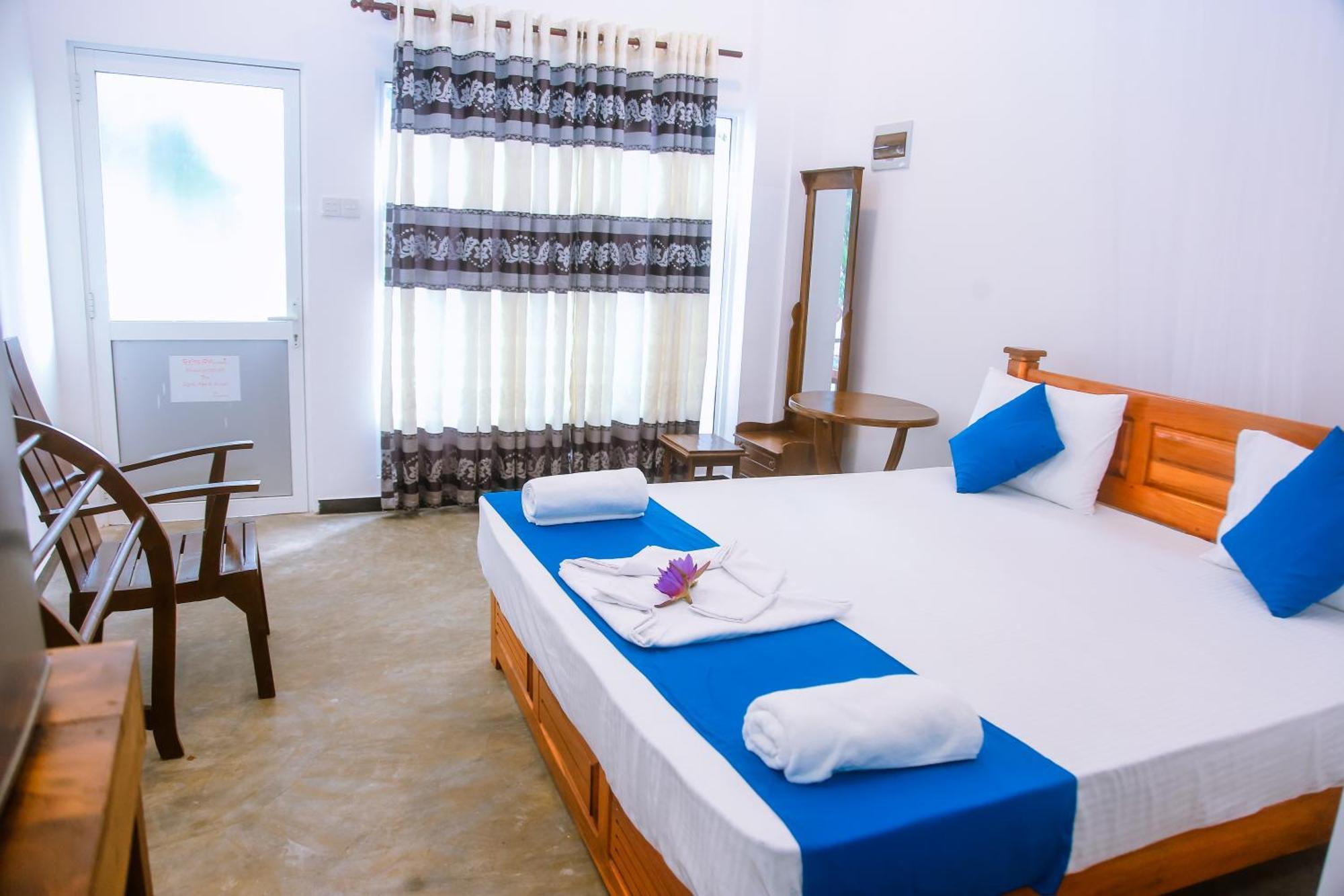 Blue Sky Hotel Mirissa Luaran gambar