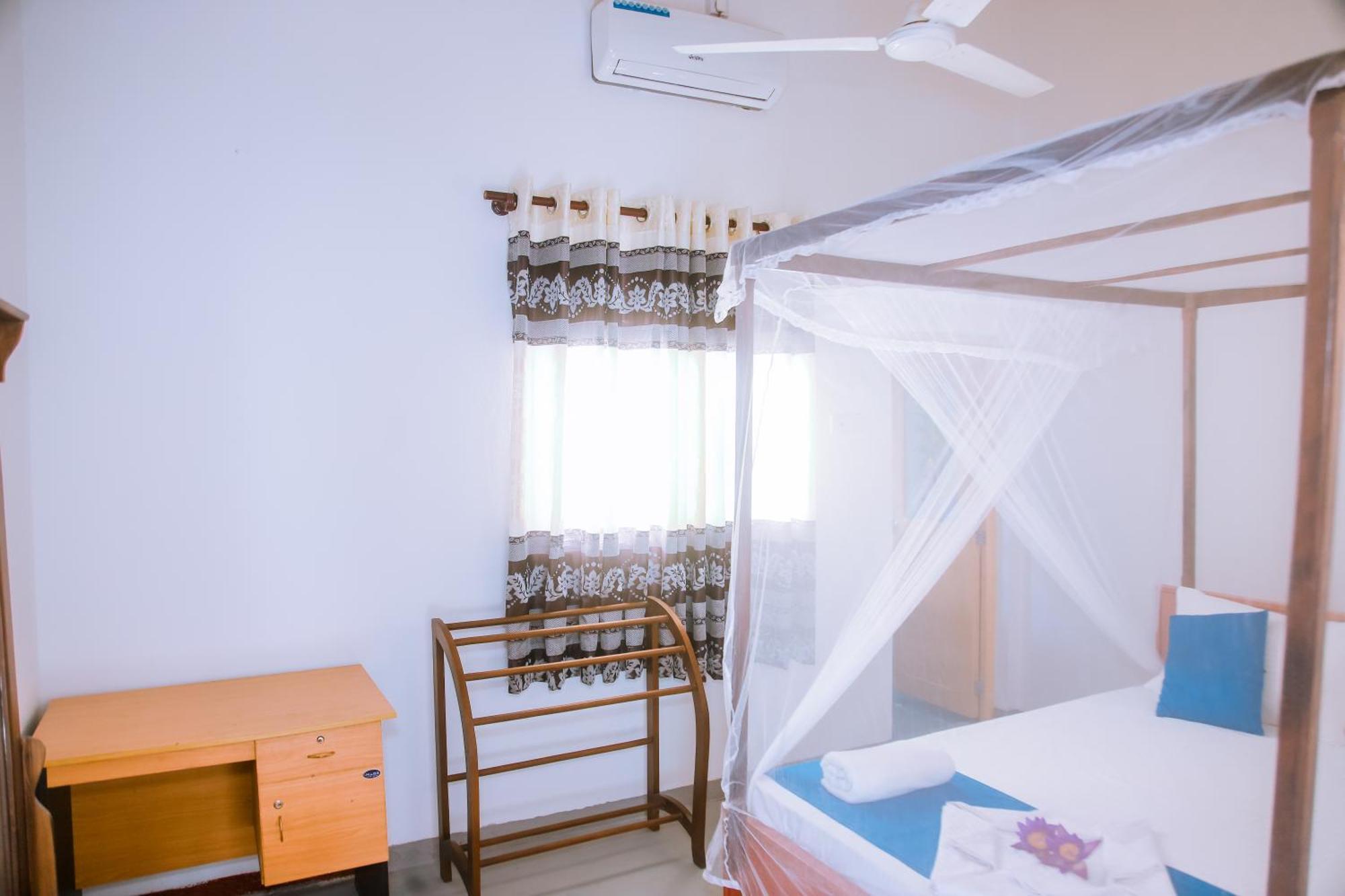 Blue Sky Hotel Mirissa Luaran gambar
