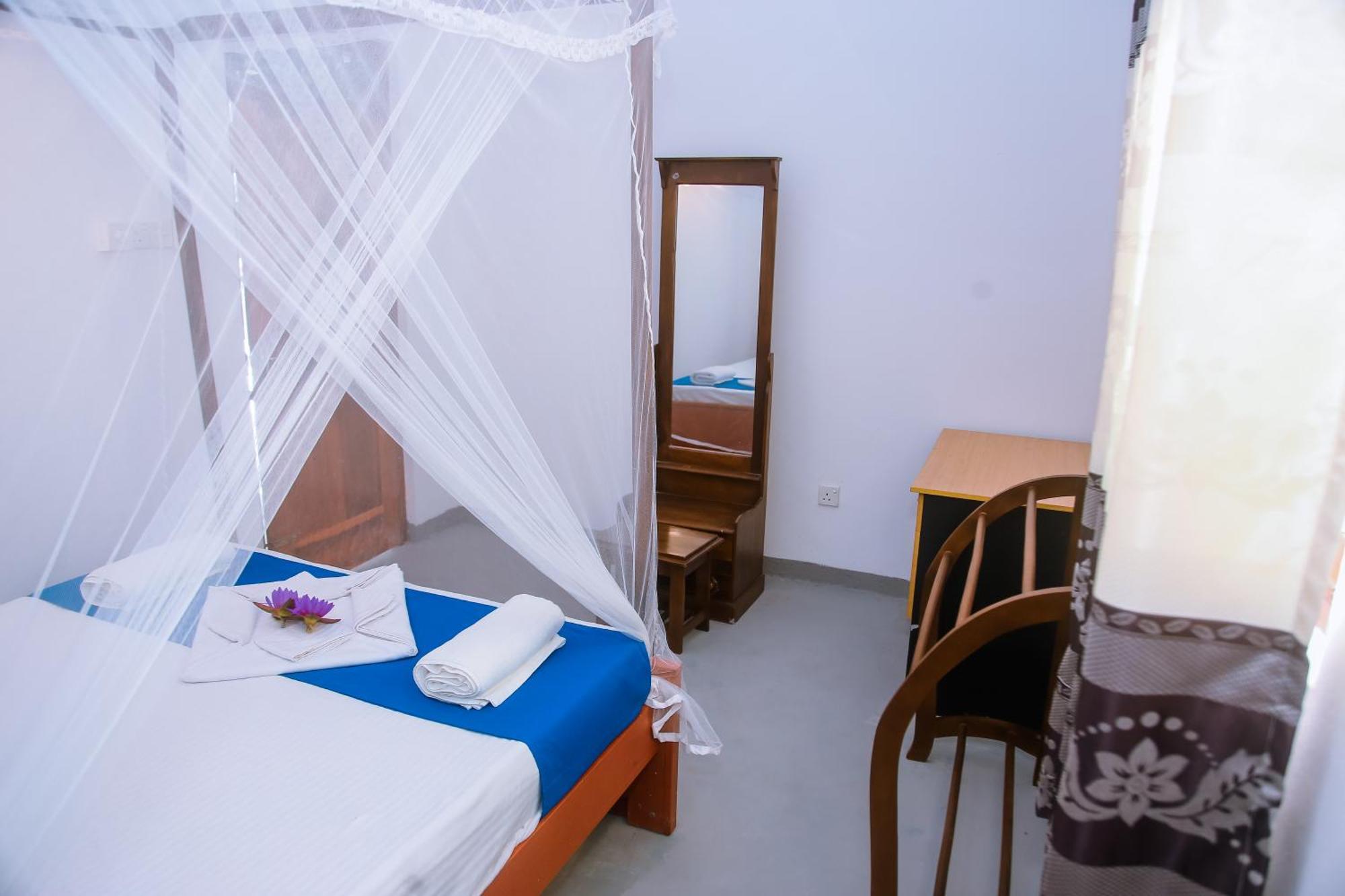 Blue Sky Hotel Mirissa Luaran gambar