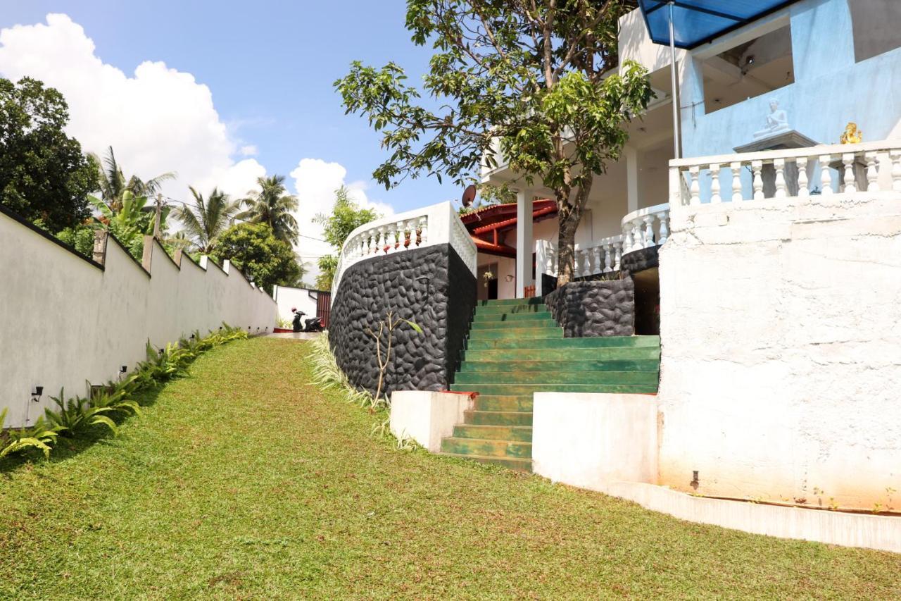 Blue Sky Hotel Mirissa Luaran gambar