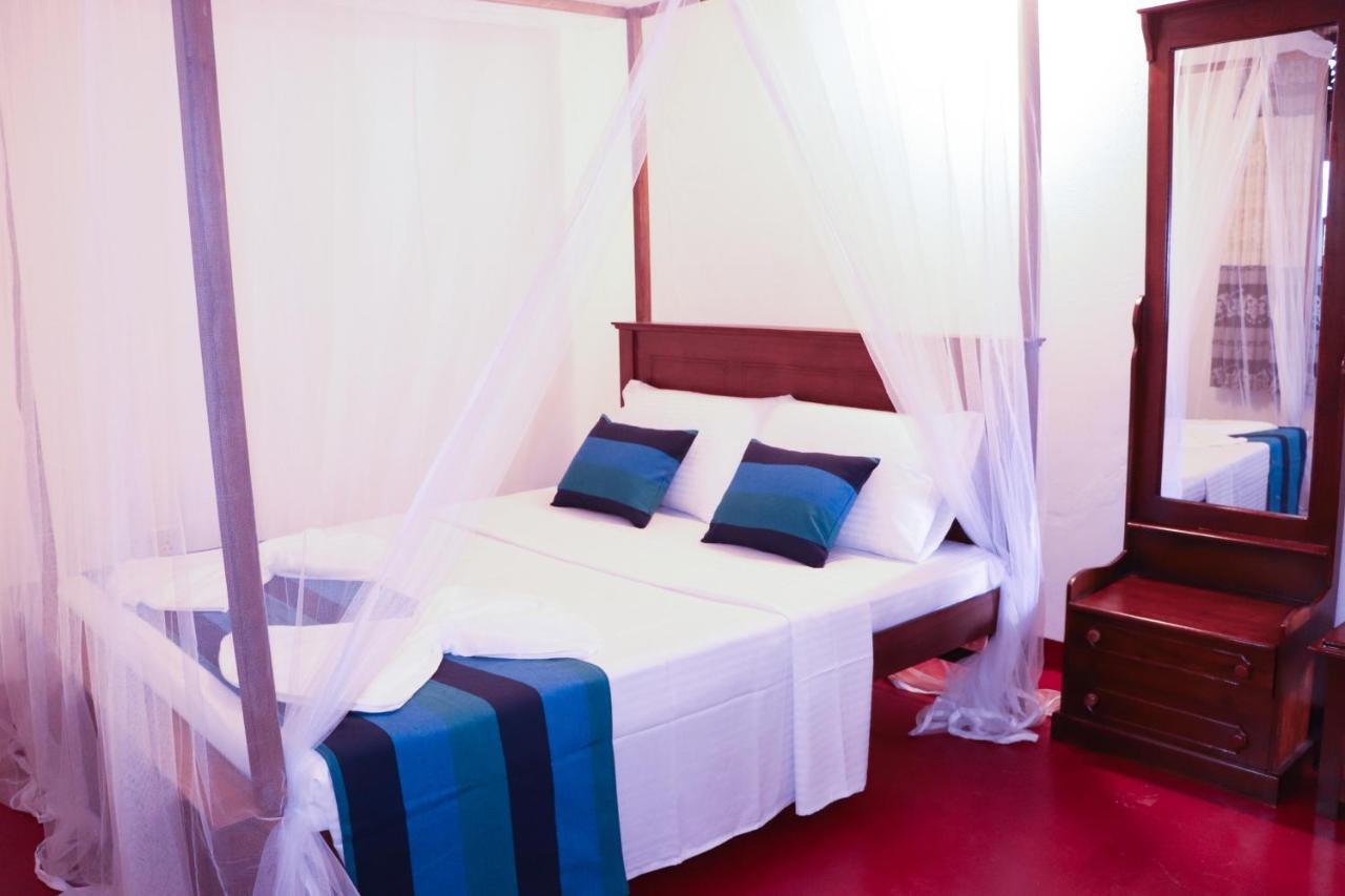 Blue Sky Hotel Mirissa Luaran gambar